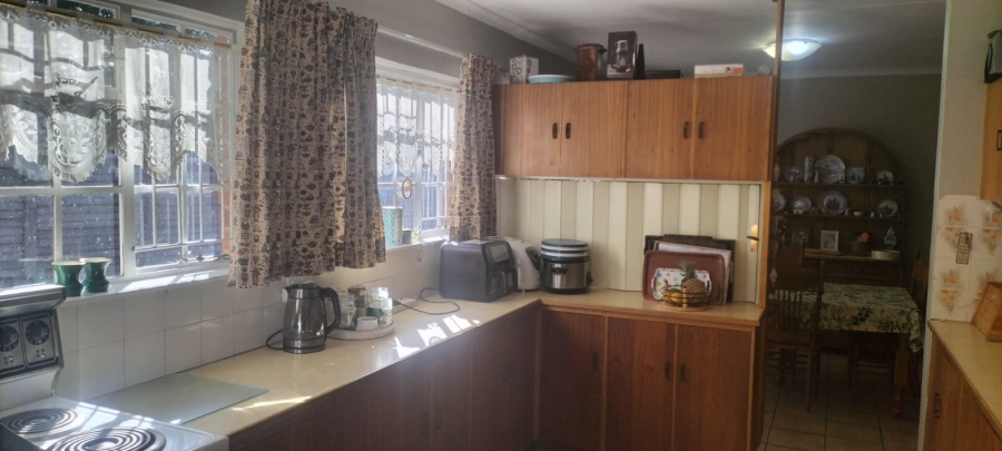 5 Bedroom Property for Sale in Waverley Free State